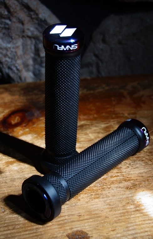 snafu bmx grips