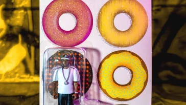 J Dilla ReAction Figure W2
