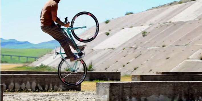 Vittorio Brumotti road bike tricks