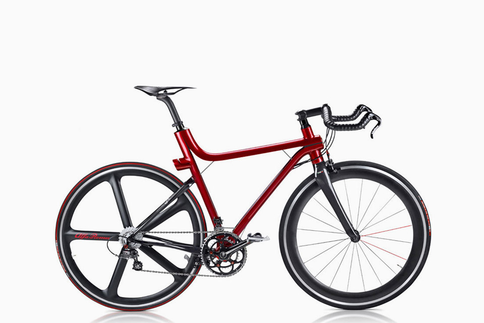 Compagnia Ducale x Alfa Romeo IFD 4C Carbon Fiber Road Bike