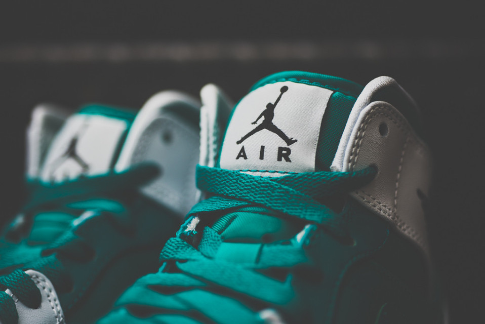 teal jordan 1