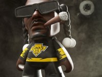 snoop dogg kidrobot toy