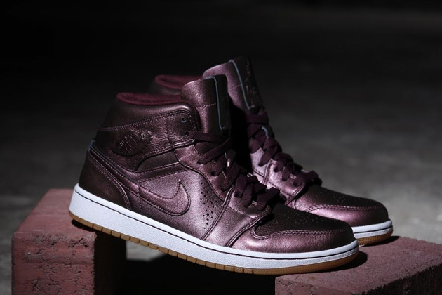 air-jordan-1-mid-nouveau-burgundy-3