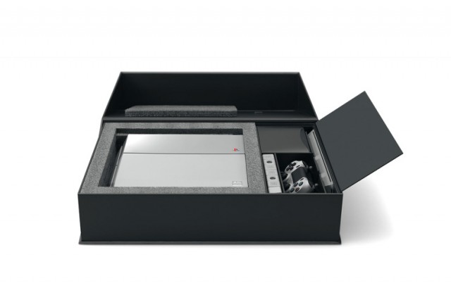 sony-playstation-4-20th-anniversary-edition-4