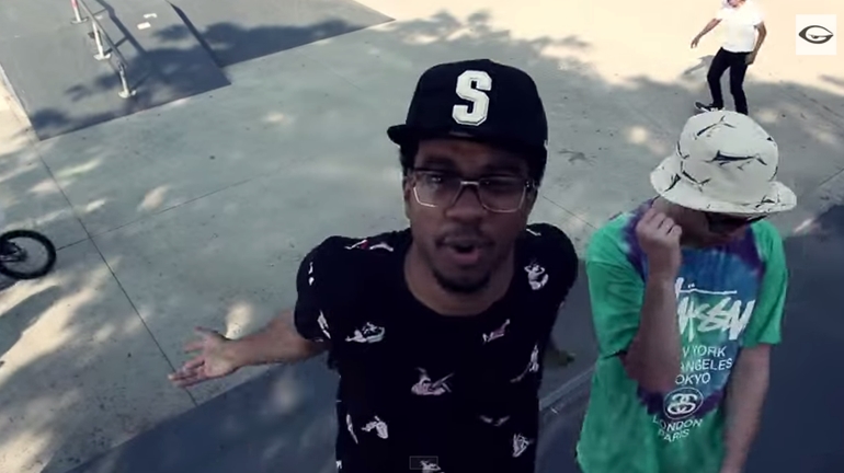 The Doppelgangaz (@TheDoppelgangaz) - Holla x2 - #HipHop