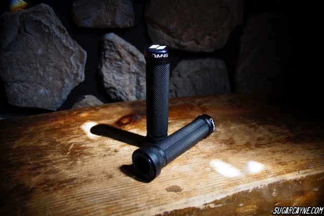 Snafu Anorexic Lock on Grips (2)