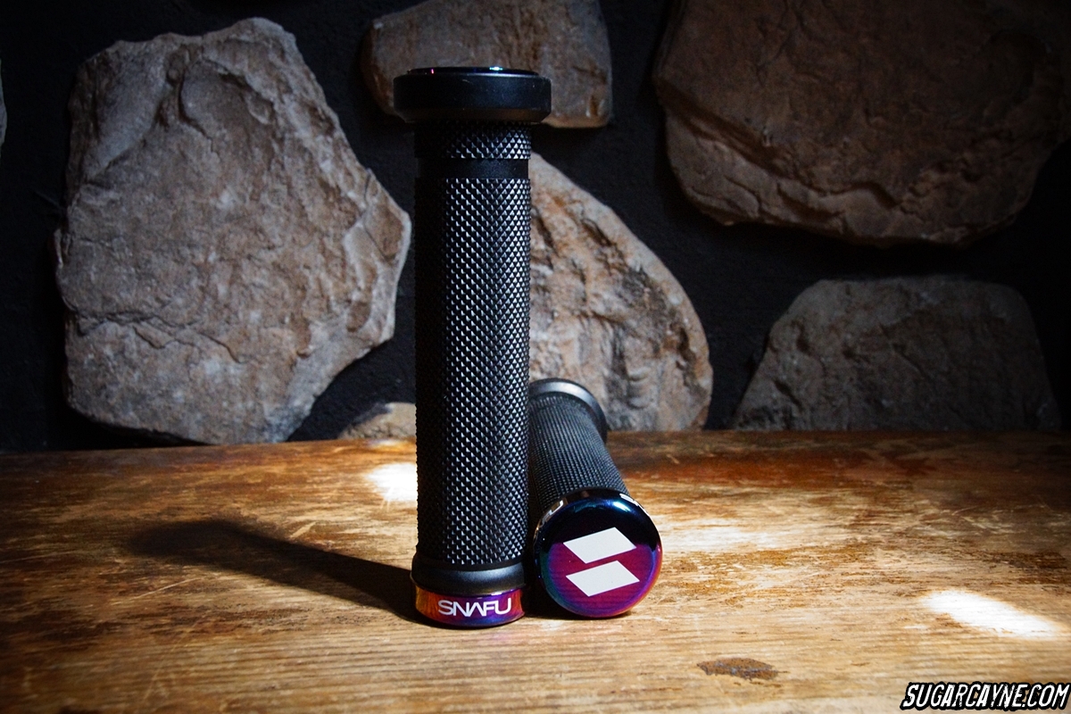 snafu lock on mtb bike grips