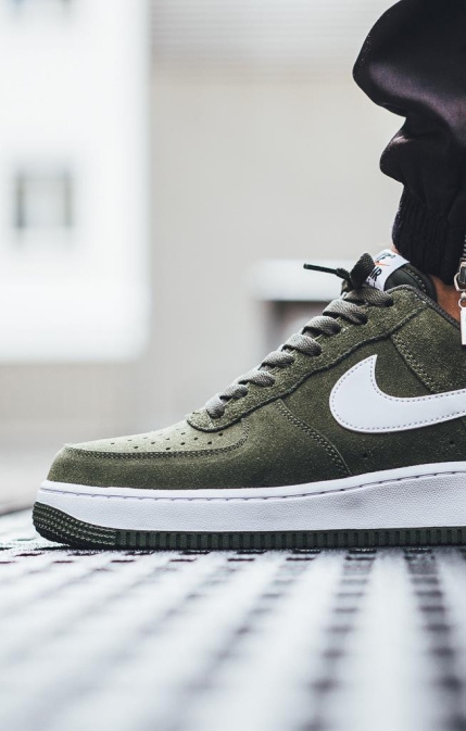 Nike Air Force 1 Cargo Khaki Low Kicks - Sugar Cayne