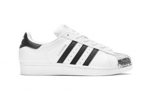 adidas-superstar-metallic-shell toe white