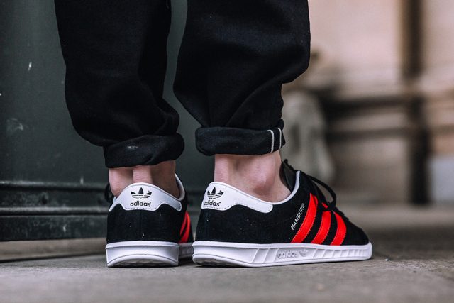 adidas-originals-hamburg-black-red-2