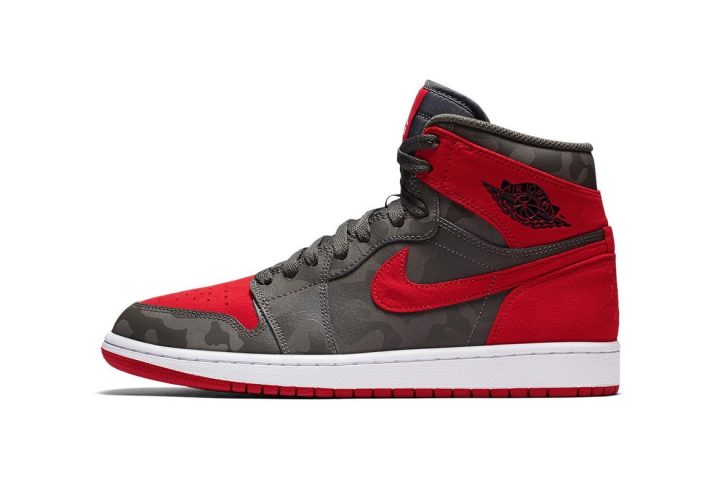 Air Jordan 1 Retro High River Rock
