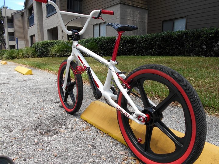 Redline 40th anniversary, rear