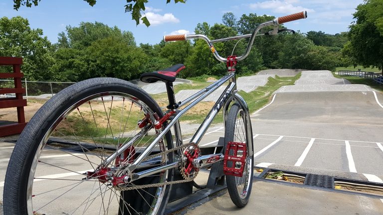 BIKE OF THE DAY: "Storker" Custom Standard Build (22 Photos)