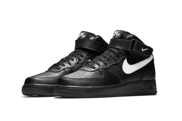 Air Force 1 Mid black sail pair