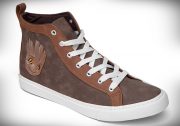 Baby Groot kicks