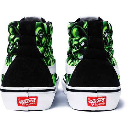 supreme vans skull on feet