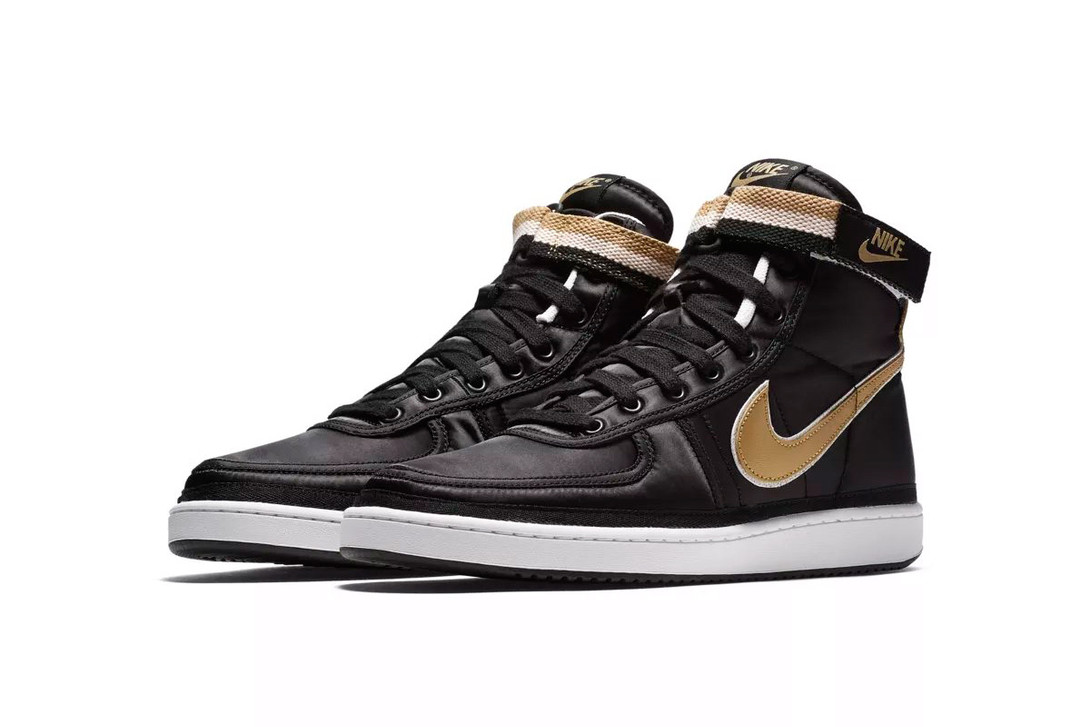 solo déficit ayudante Nike Vandal Supreme Black-Gold Colorway - Sugar Cayne