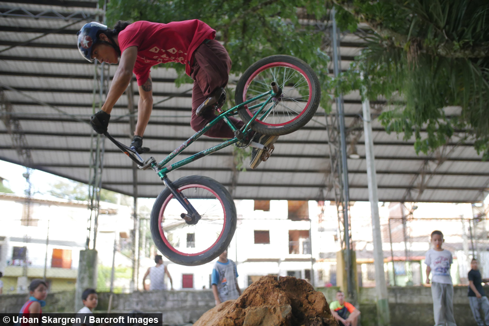 BMX one leg Julian Molina