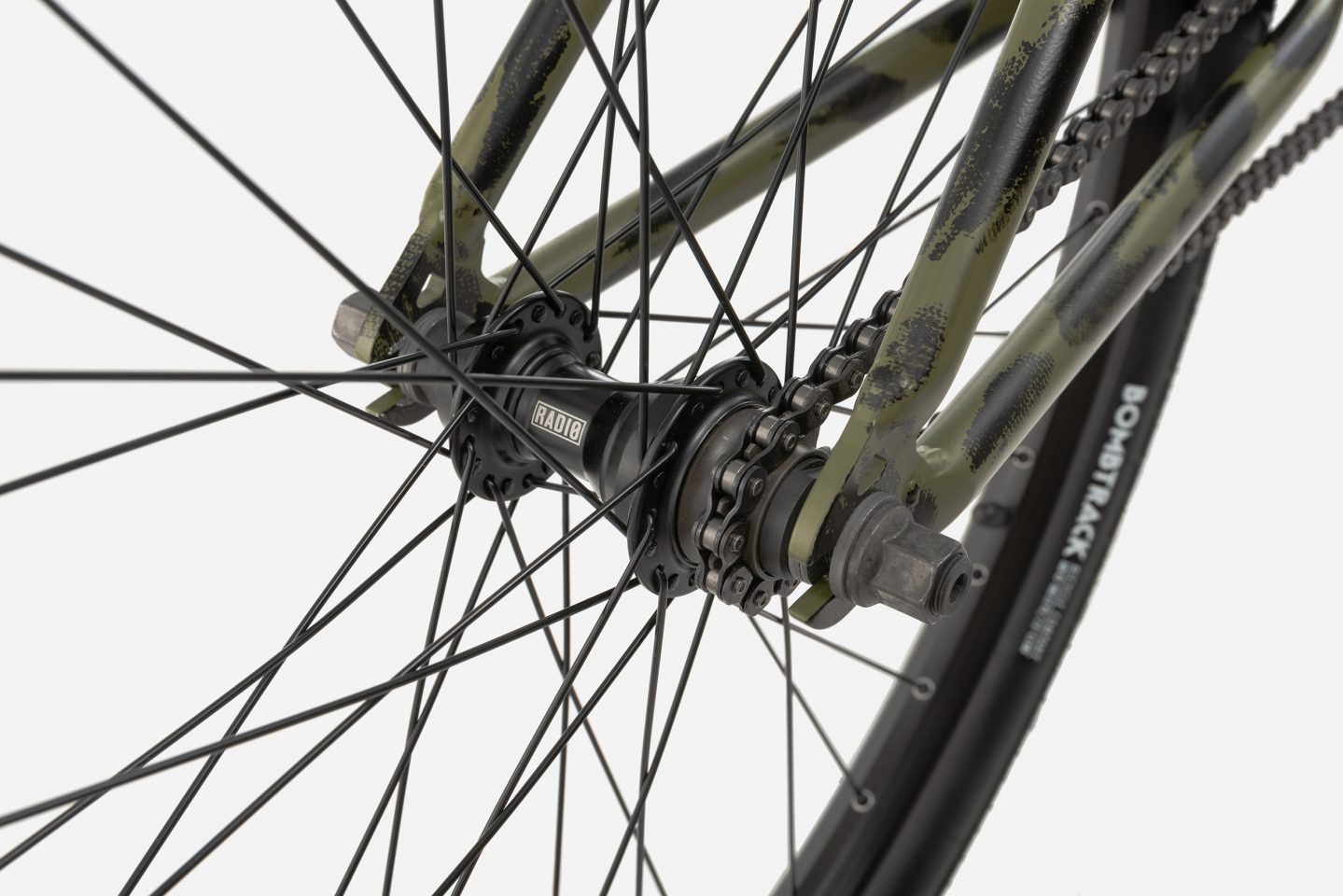 RADIO Ceptor_camo hub BMX