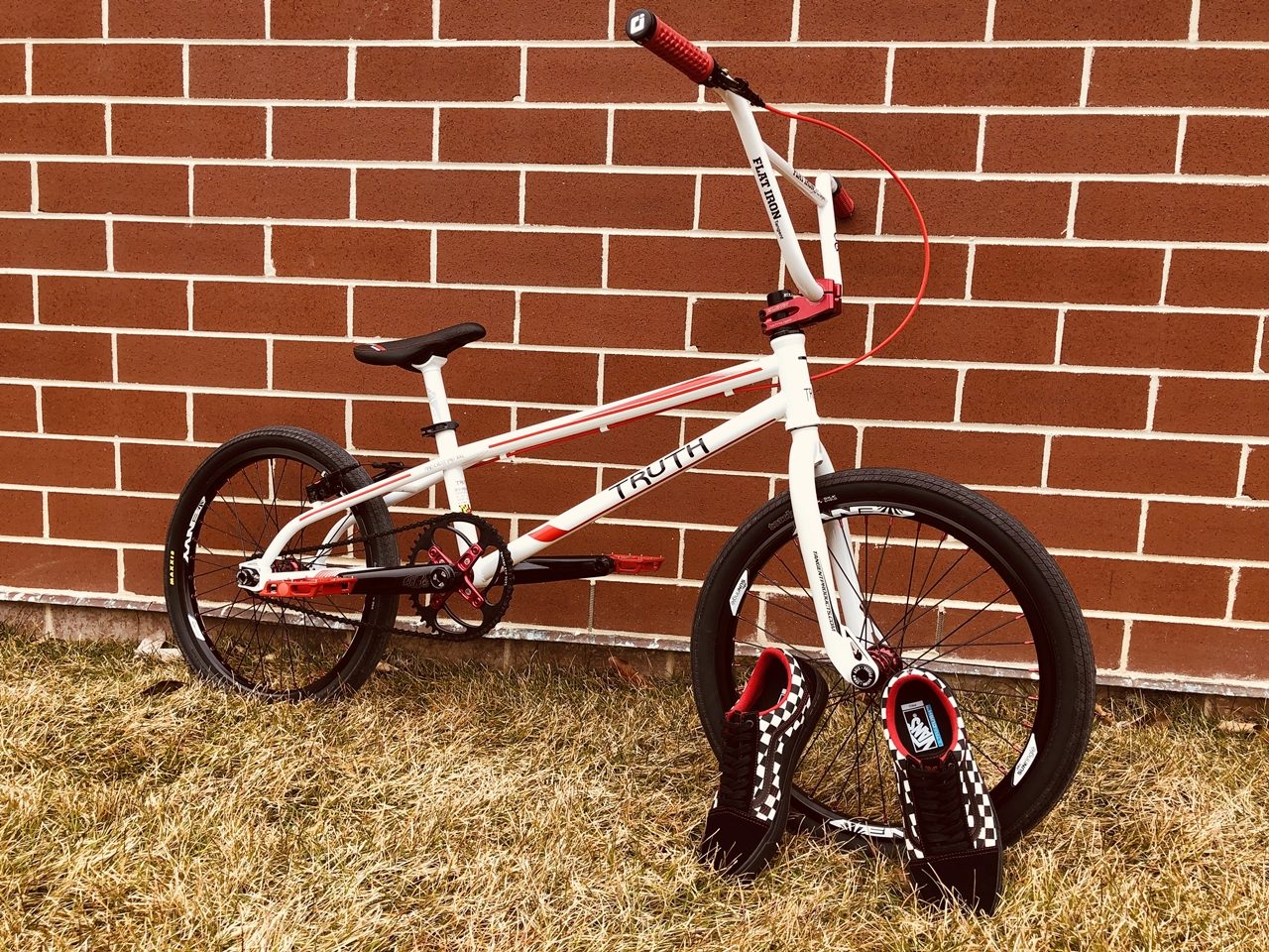 chrome truth main event, vans peraza