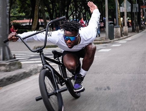 Nigel Sylvester Signs with Jordan Brand