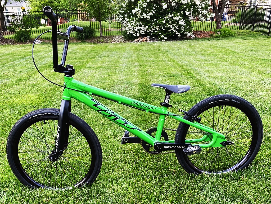 c-four tnt green