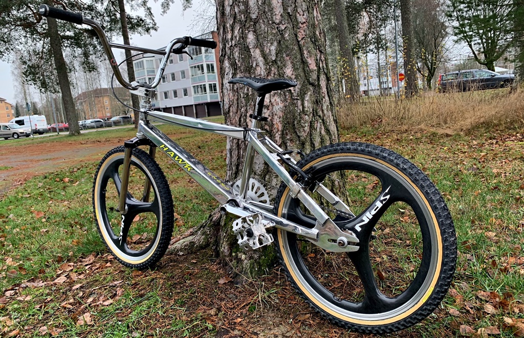 hawk bmx