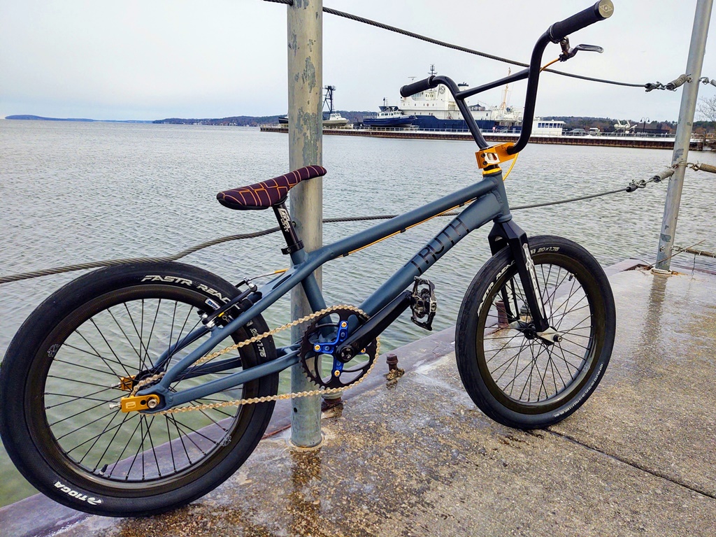 truth main event BMX race bike