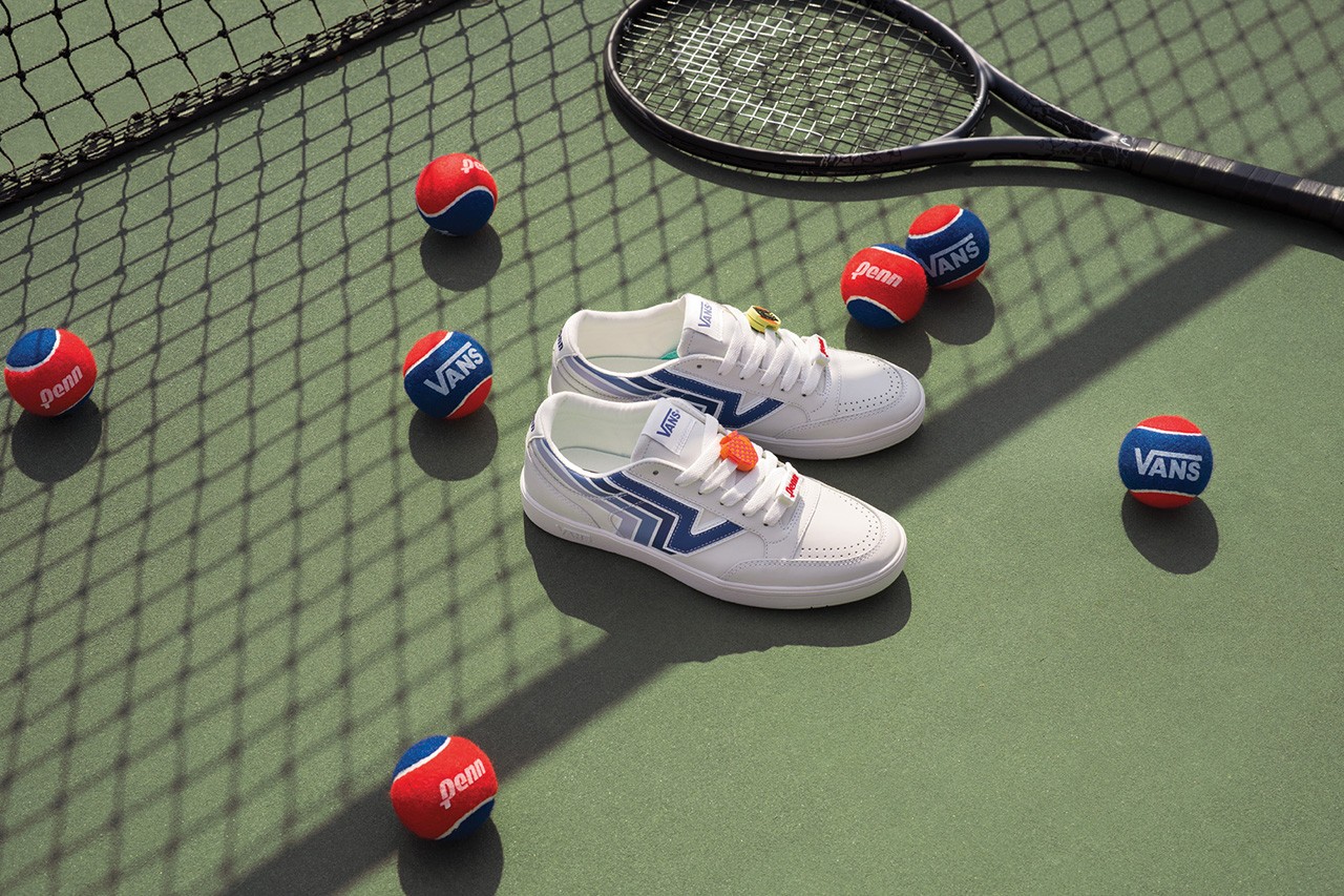 vans penn flying v logo sneakers