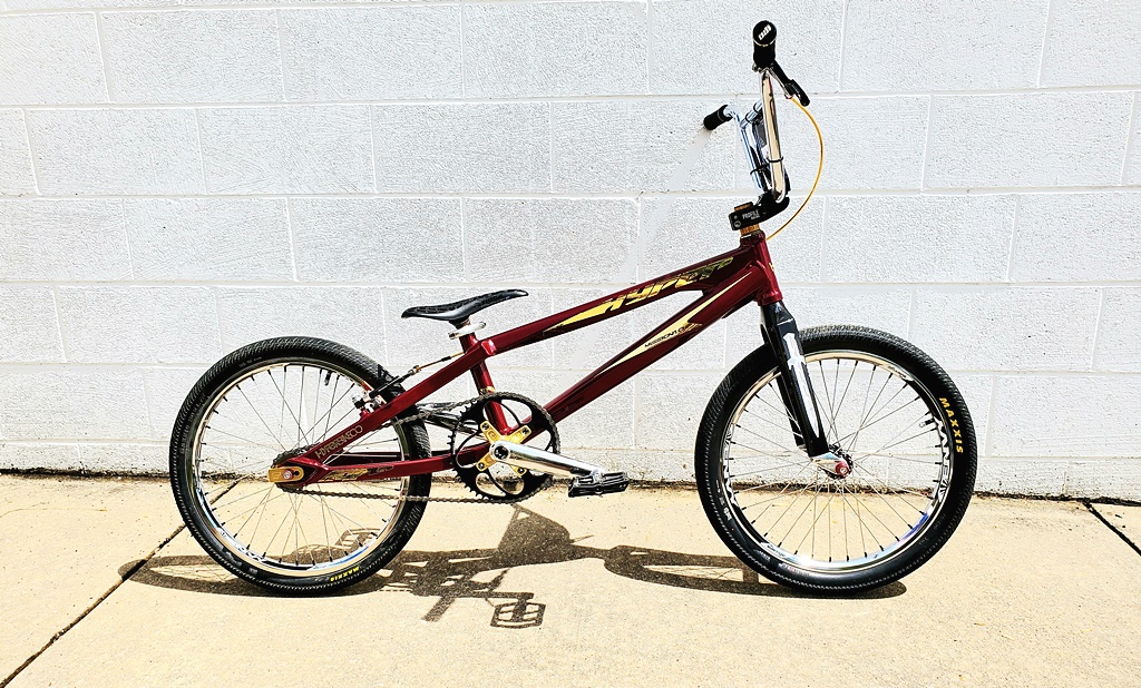 hyper mission 1 bmx race bike