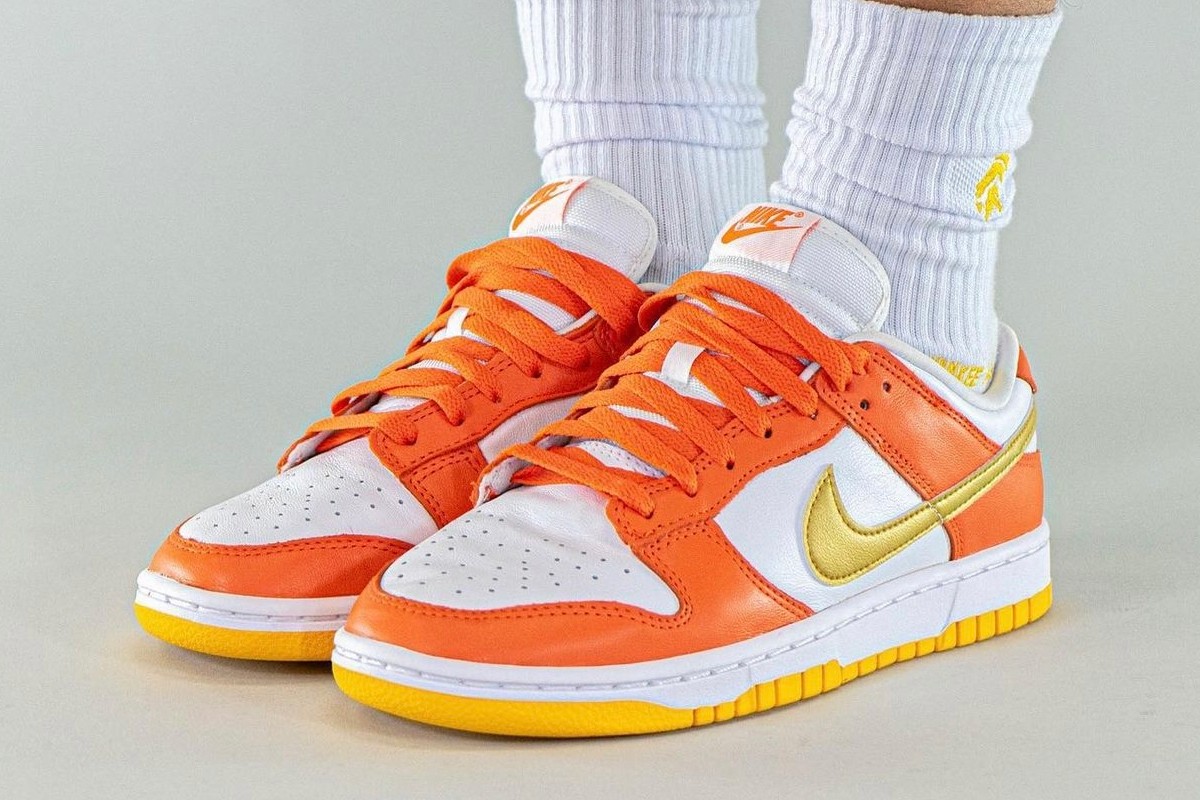 Nike Dunk Low - Orange Blaze - Varsity Royal - White 