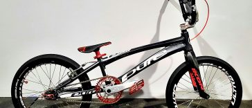 pure v6 bmx bike
