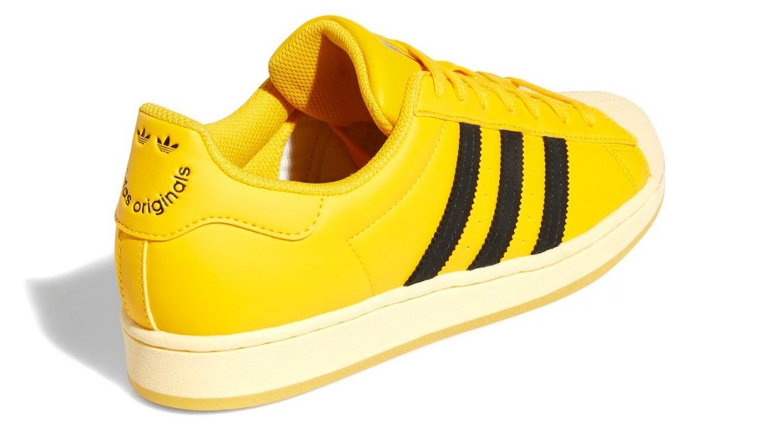 gold superstars women's