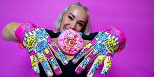 Caroline-Buchanan-fist sprinkles 4