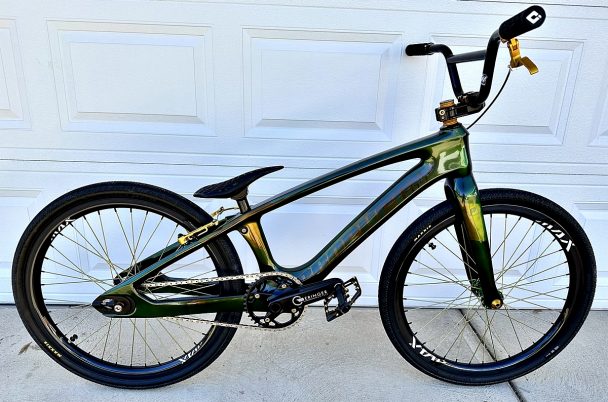 Prophecy-Cruiser-Right-Profile
