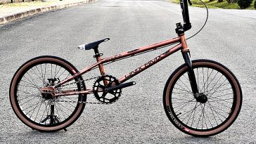 4Nix Atome R20 bmx bike