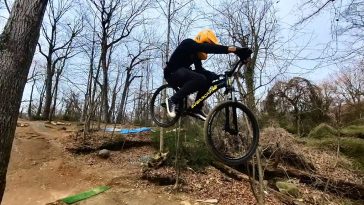 Crazy Al Cayne Jumping A Jetline