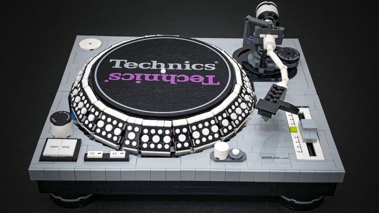 Lego Technics SL-1200 MK2 toy