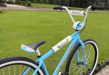 Colosial Ripper SE Bikes Goes Even Bigger With The 32in Colossal Ripper BMX Bike