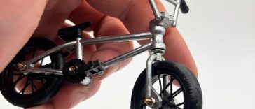 Tail Whip BMX Finger Bike