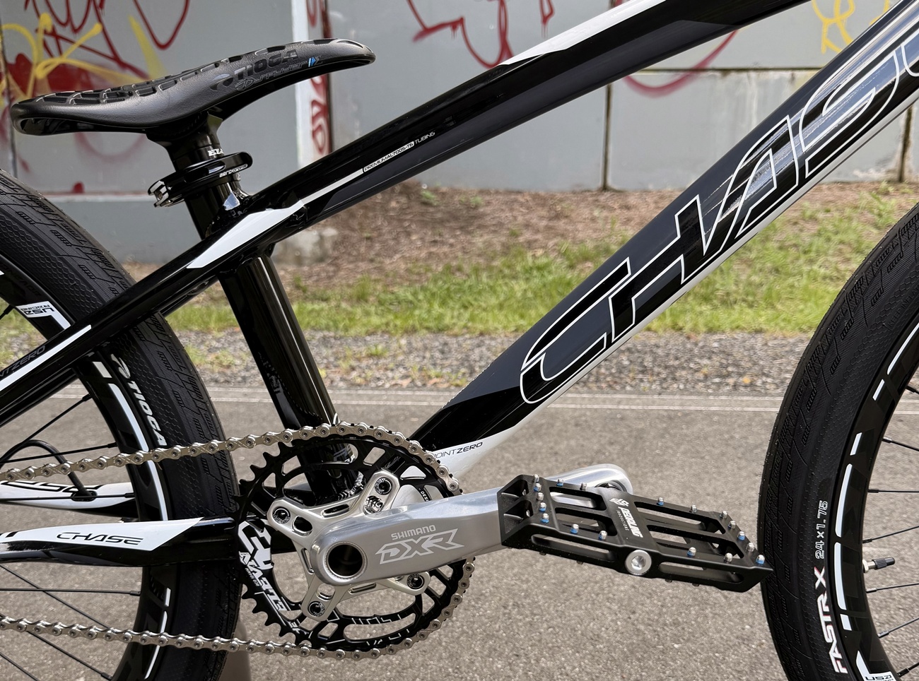 Shimano DXR Cranks, Pedaling Innovation pedals(Not listed), Elevn chainring